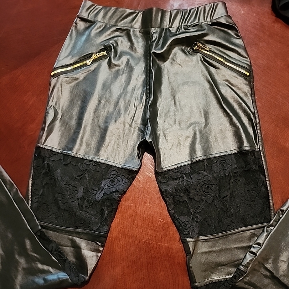 Black Pleather And Lace Leggings With Zippers, Size XL/XXL, EUC NO LABEL